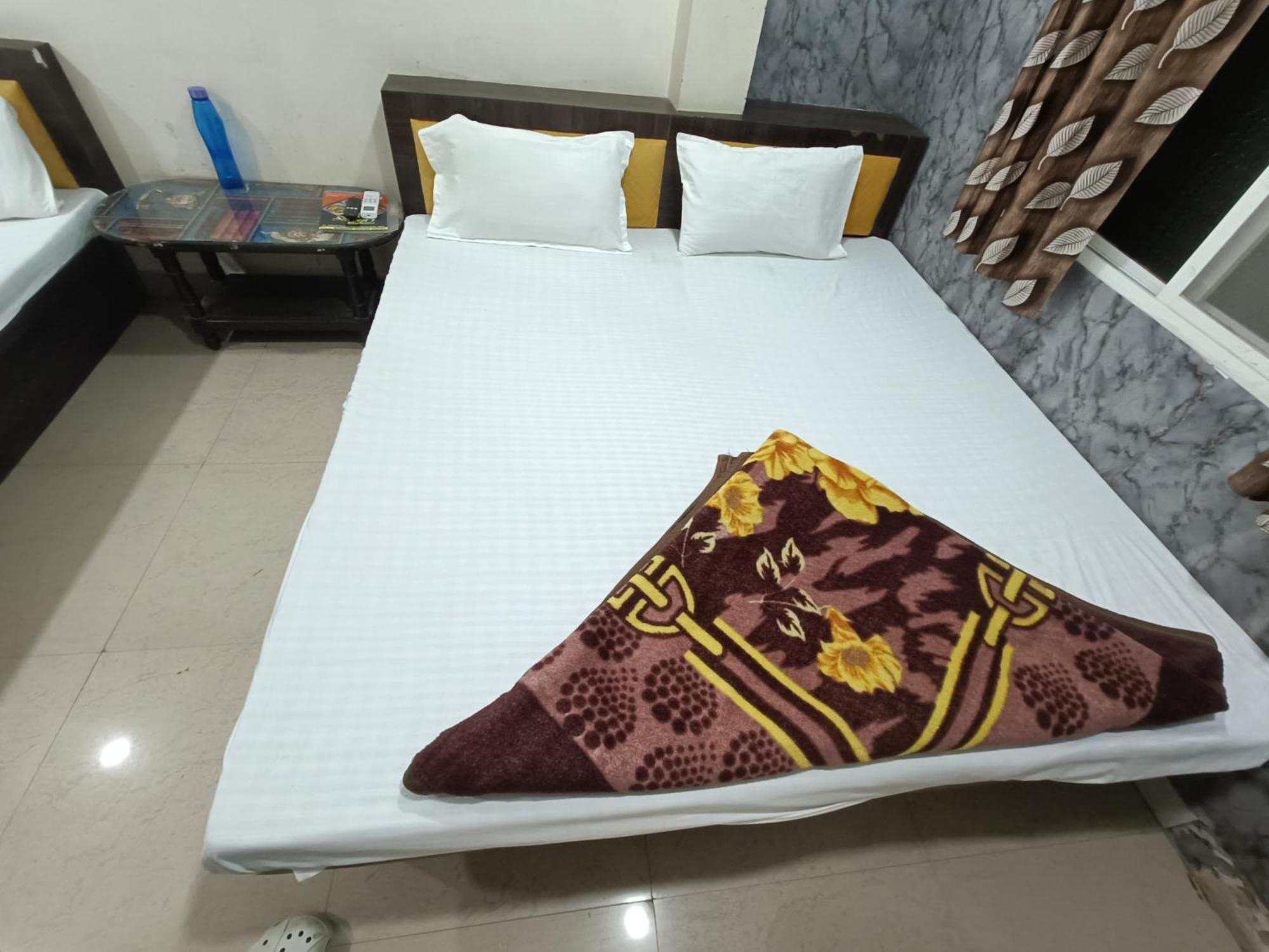 Ginger Hotels Ujjain Tower Kshipra Inn-Family Stay Airconditioned Hotel Exterior foto