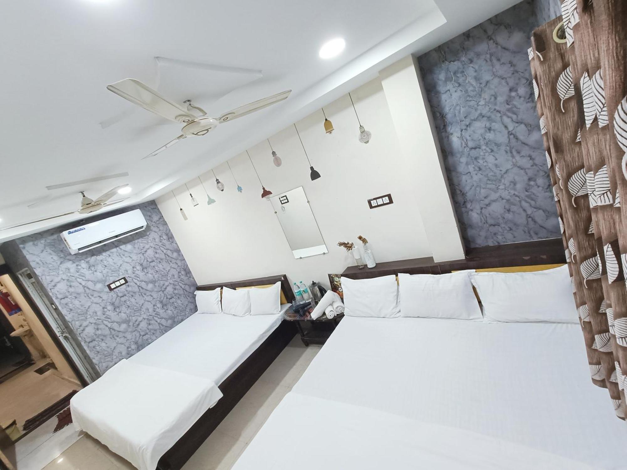 Ginger Hotels Ujjain Tower Kshipra Inn-Family Stay Airconditioned Hotel Exterior foto